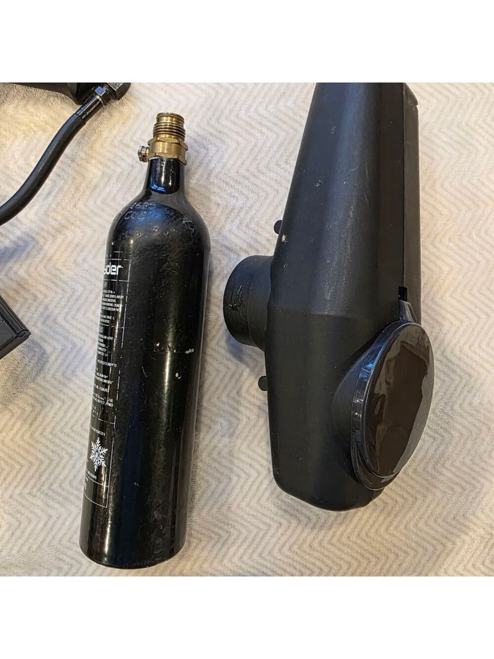 Tippmann X7 Paintball Marker - Picture 4 of 11